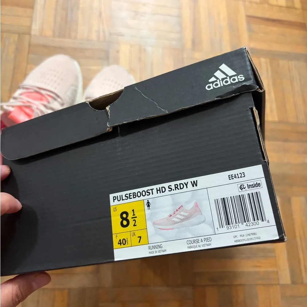 adidas 95% new